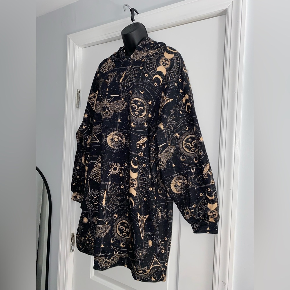 ASOS Oversized Black Witchy Graphic Hoodie Dress - Picture 3 of 8